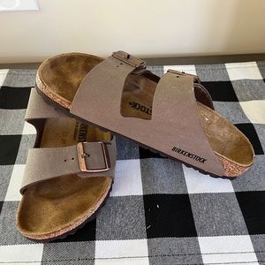Birkenstock Arizona slide size 39